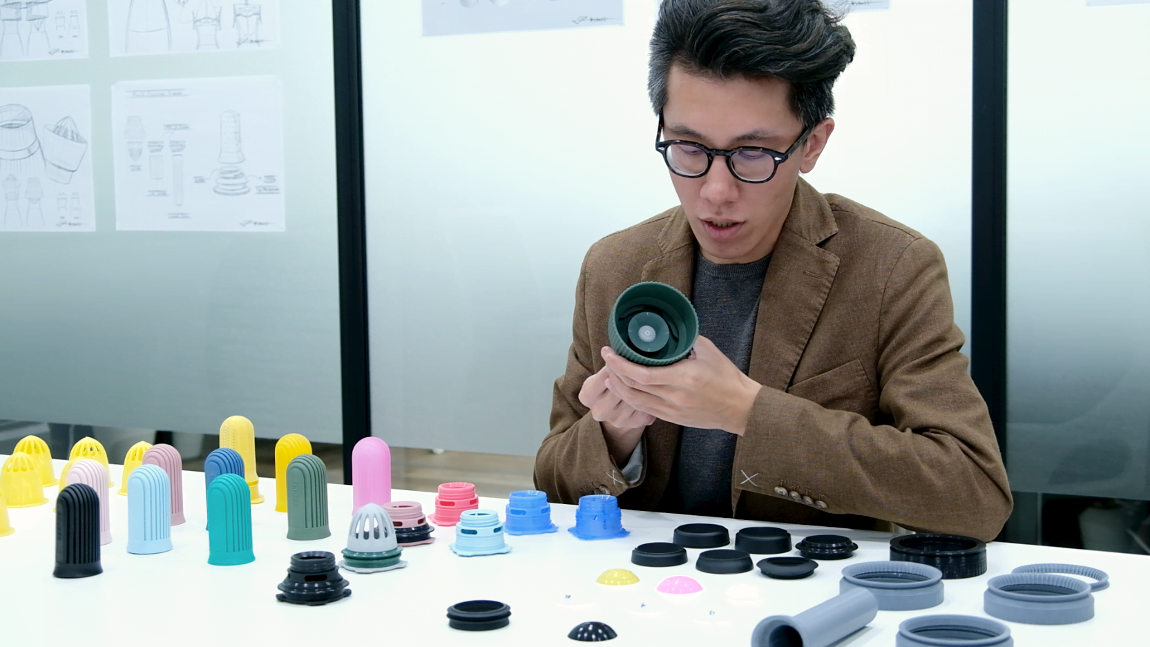 Designer Yu-Hung Hsieh describing the design process.